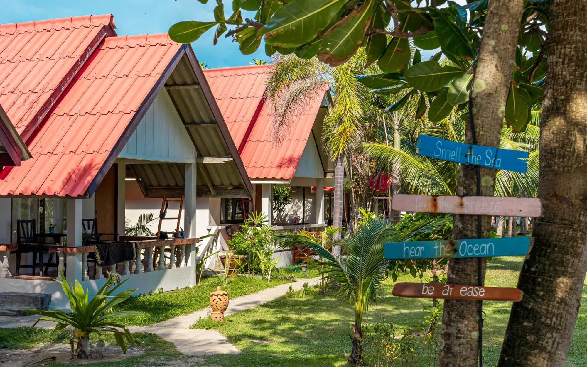 Lanta Beachfront Resort Ко-Ланта Экстерьер фото